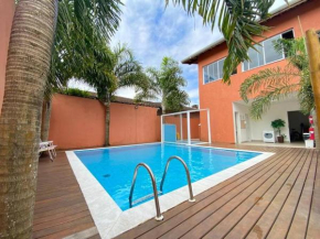 Casa charmosa condomínio piscina Juquehy
